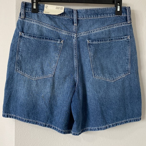 a.n.a Highest Rise Pleated Denim Short - Picture 7 of 7